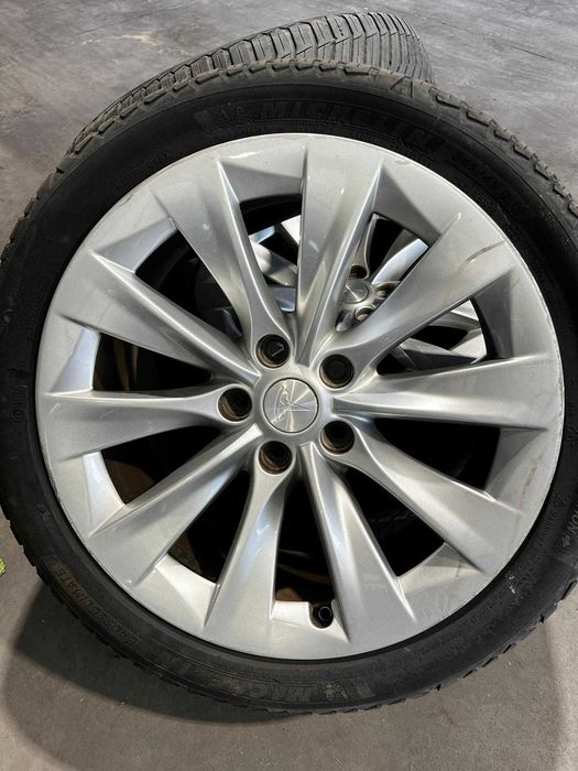 Jantes Tesla Model S 5x120 R19"
