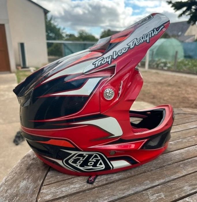 Capacete Troy lee designs D3