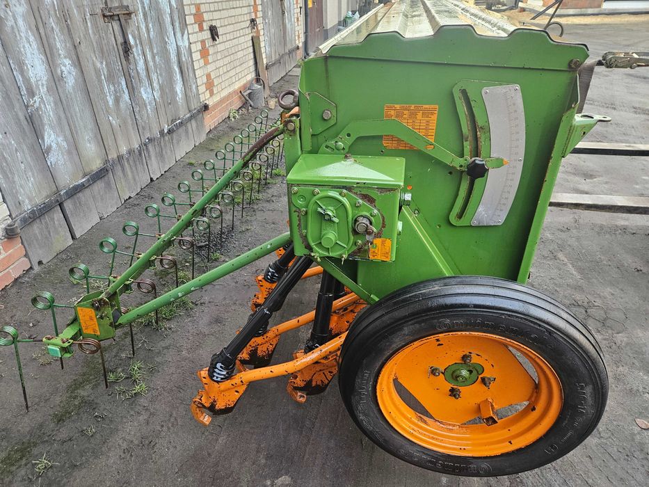 Siewnik zbożowy Amazone D8 3 m