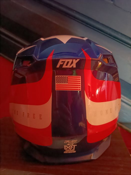Capacete Fox muito bom estado