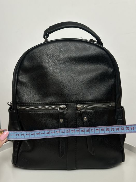 Жіночий рюкзак б/у