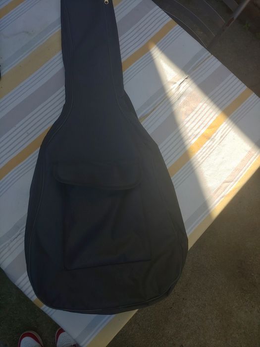 Pokrowiec na gitarę