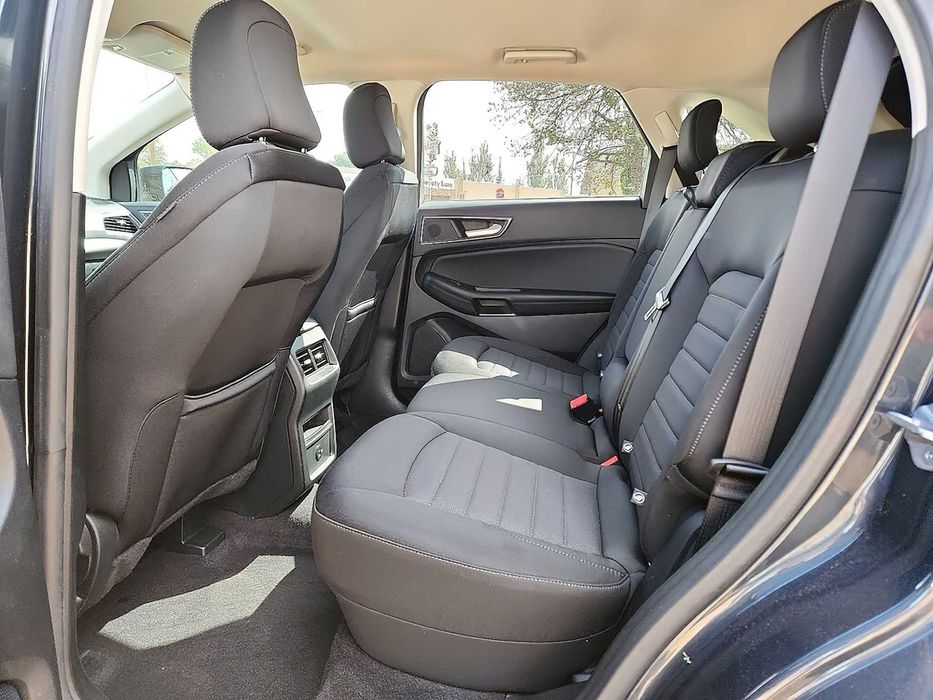 Ford Edge      2023