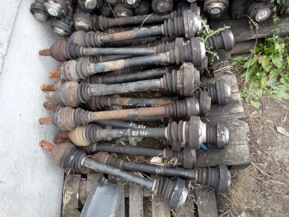 Bmw e65 e66 e63 730 d 735i 745 i 645i połosie , przegłuby