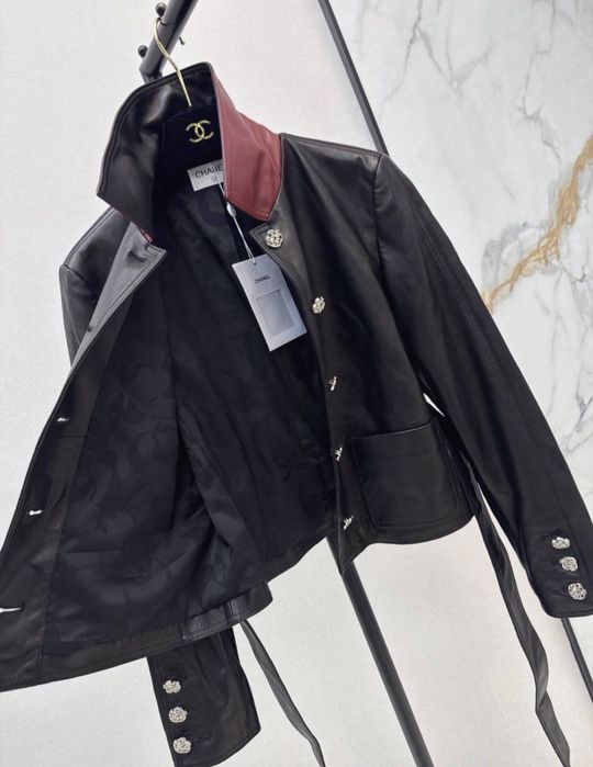 Курточка куртка Chanel