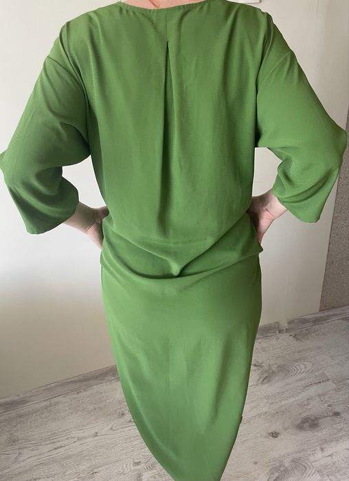Zielona midi sukienka dekolt V serek rękaw 3/4 Monki rozmiar M 38