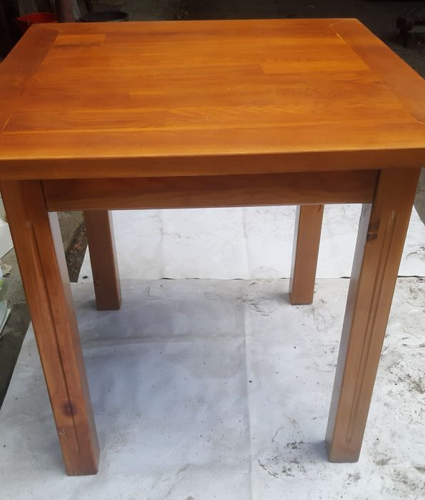 Продам стіл новий