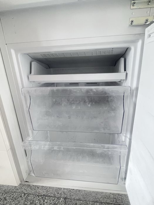 Frigorifico combinado Whirlpool de encastrar