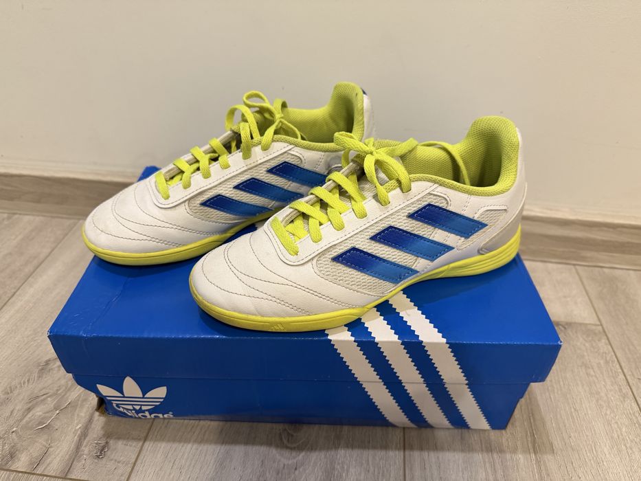 Halówki Adidas Sala rozm.36