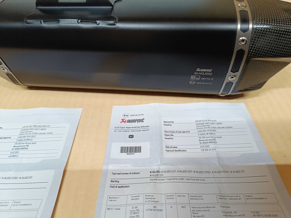 Ponteira Akrapovic Yamaha Tenere 700 Black Color
