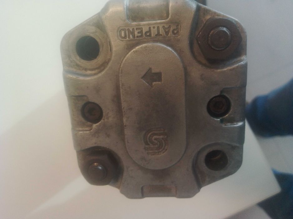 Vendo bomba hidráulica