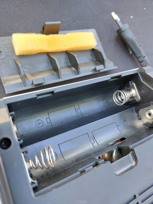 Gravador de dados de programa de computador Lloytron V191. 
Serve para