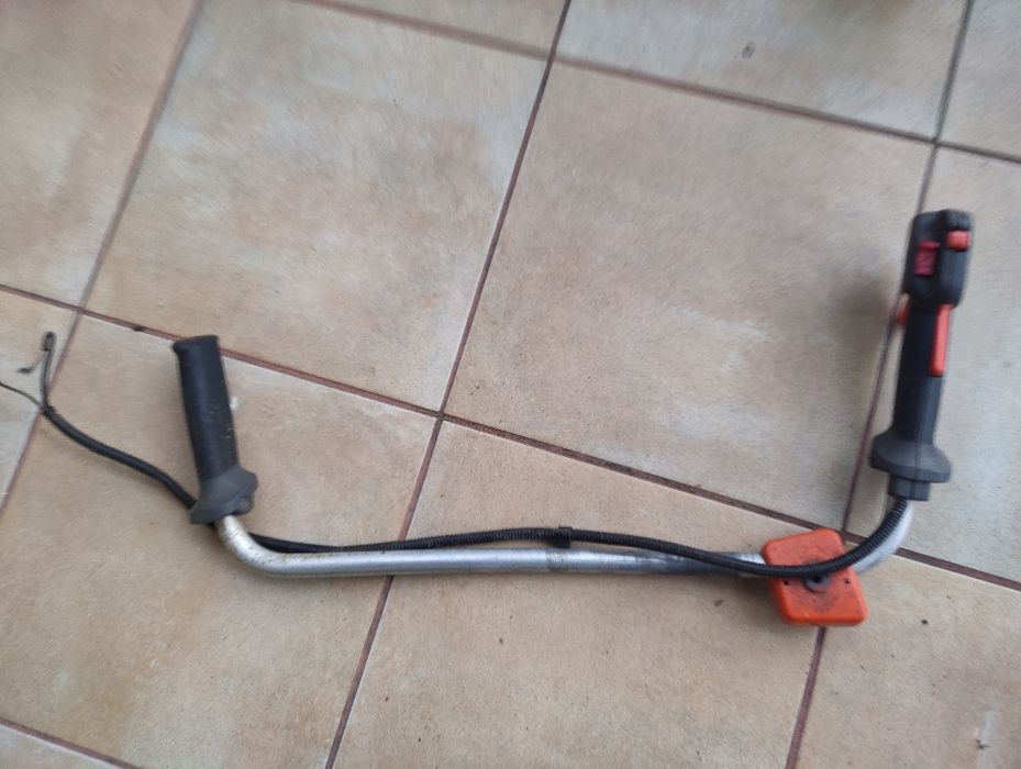 Uchwyt sterujący i kierownica wykaszarki Husqvarna 333r
