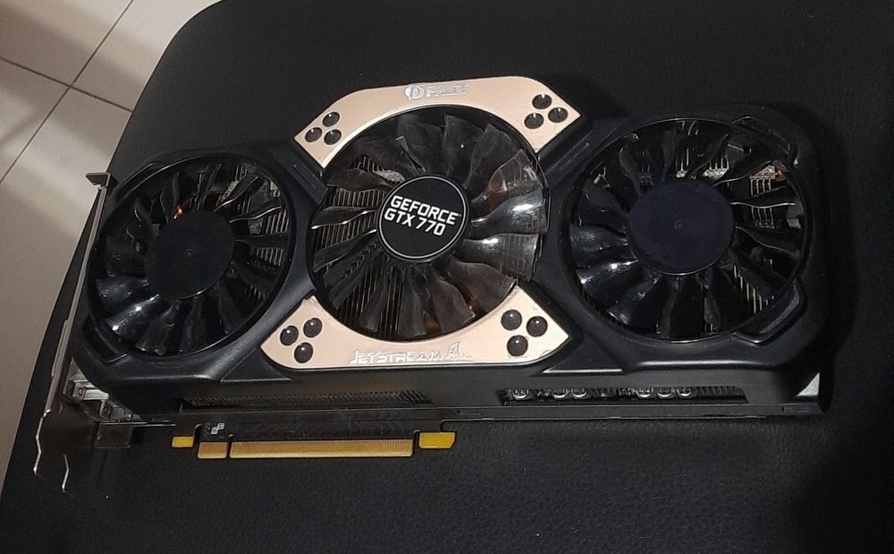 Відеокарта GeForce GTX 770