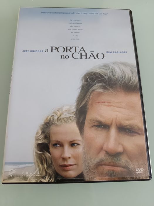 DVD a porta no chão