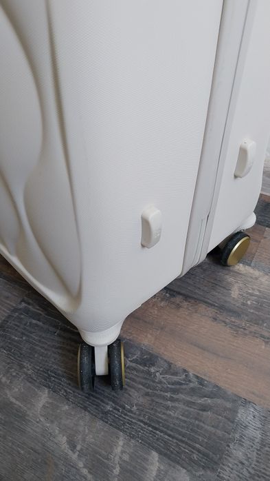 Валіза велика якісна