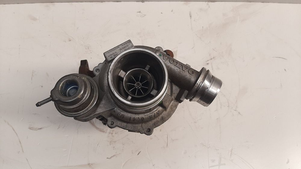 Turbo / compressor VOLVO V40 Hatchback