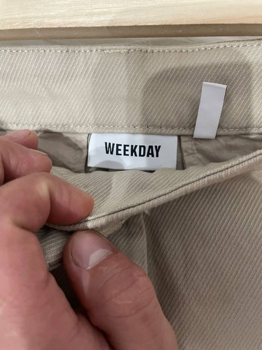 Szorty WEEKDAY baggy bermuda beige 38 jorts cargo vibe