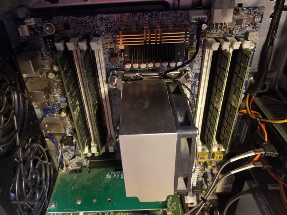 hp z600 - купити комп'ютери та комплектуючі - Ціна на OLX.ua