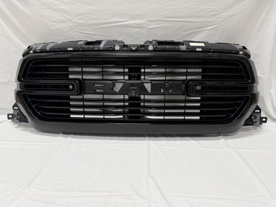 Atrapa Grill DODGE RAM V 1500 BLACK Kamerka KOMPLET 19r.-