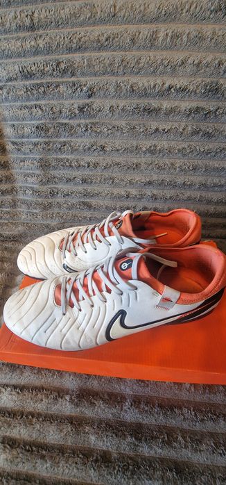 Buty piłkarskie Nike Tiempo Legend 10 Pro FG