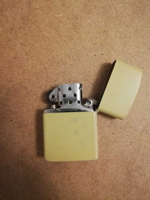2 Isqueiro zippo white mackay e cinza