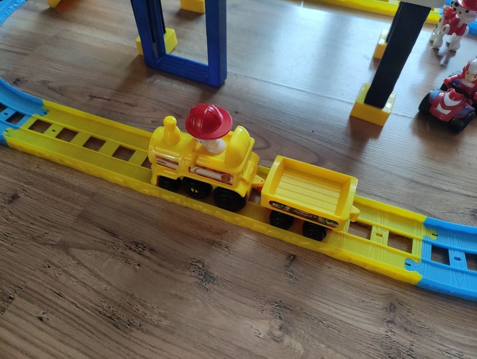 Psi patrol tory,kolejka , figurki