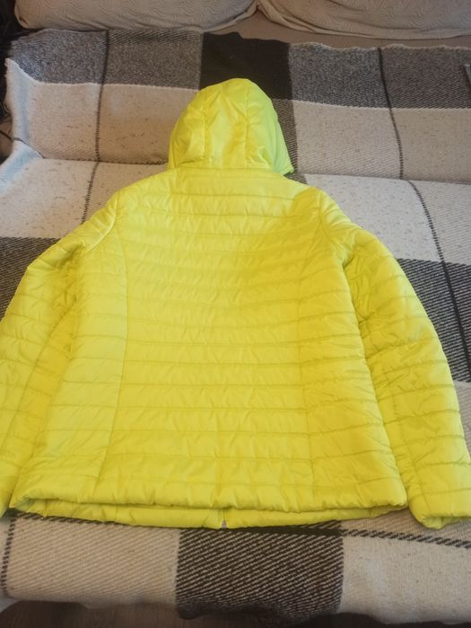 Продам курточку   розміром XL-XXL