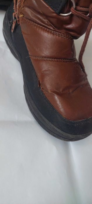Віддам чоботи дитячі