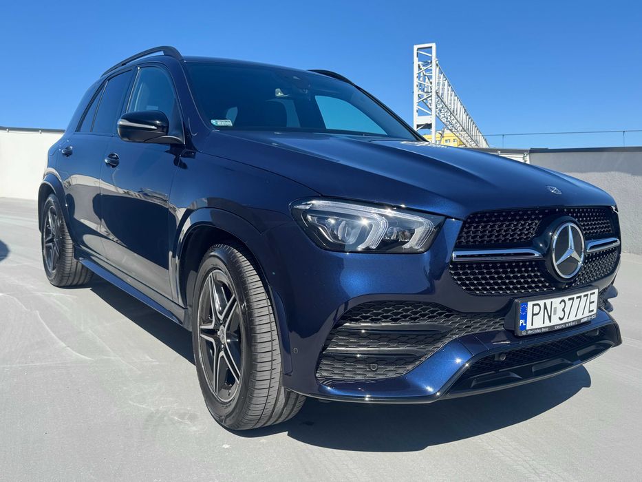 Wynajem Mercedes GLE300D / Wypożyczalnia Samochodów Carfar