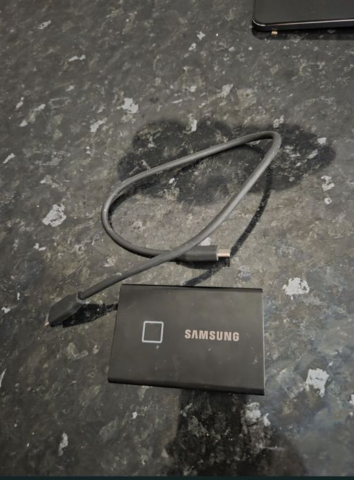 Samsung T7 Touch SSD 2TB – Como Novo