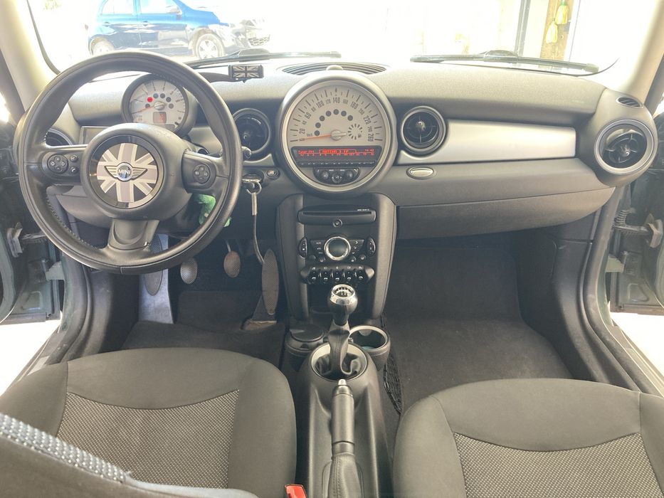 MINI Clubman One D 2011