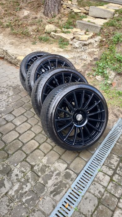 5x112 OZ Superturismo LM 9.5x19 ET25 255/35 kola felgi audi vw mercedes