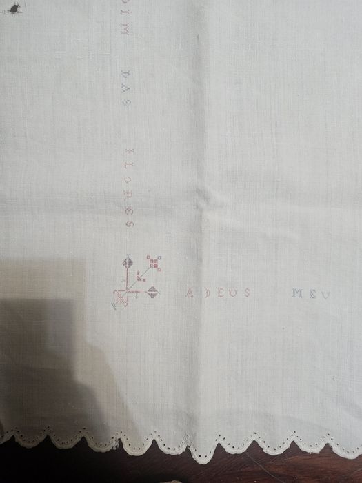 Lenço bordado início século XX