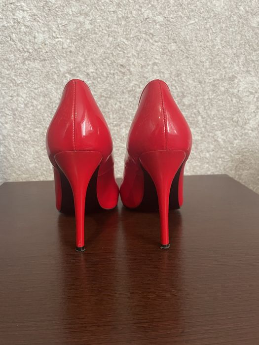 Туфлі лодочки жіночі