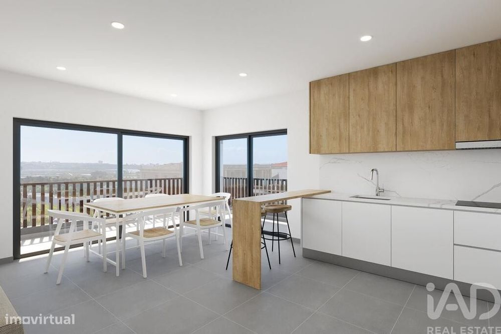 Apartamento T3 em Mexilhoeira Grande de 118,00 m2