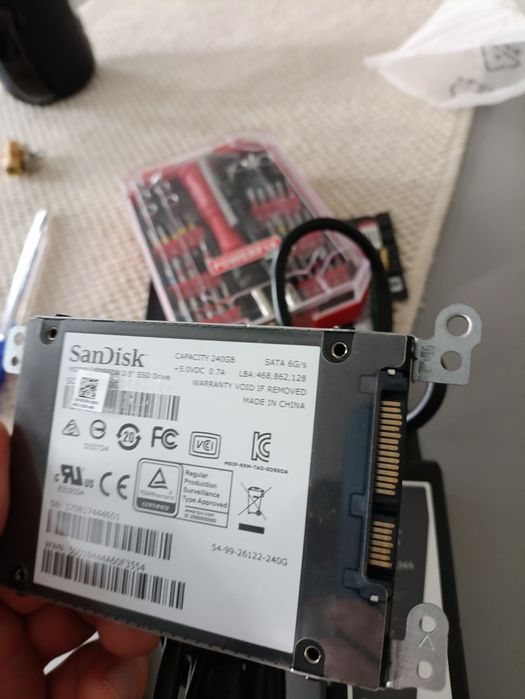 Dysk SSD 240gb sandisk
