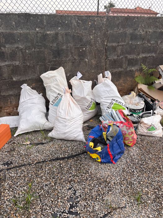 Entulho de obra para doação