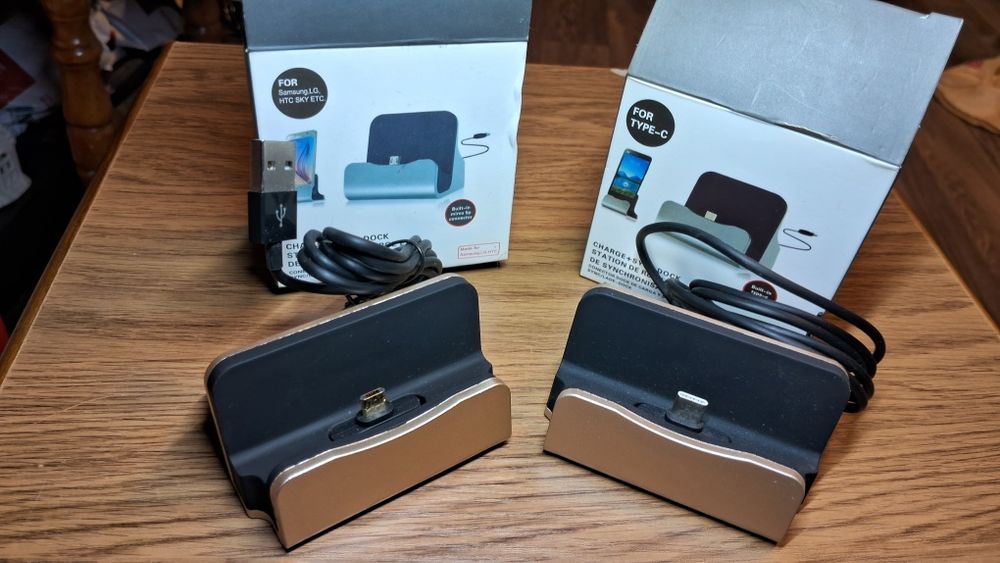 Кабелі для зарядки телефону з підстакою