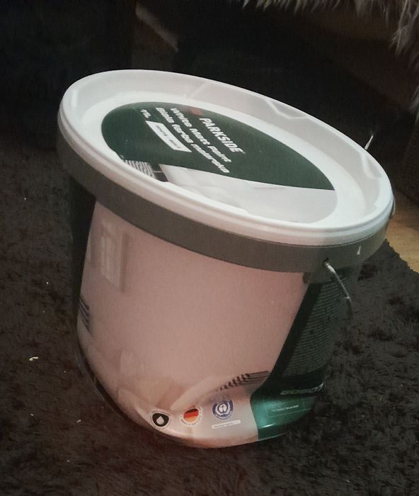 Farba biała matowa parkside 11l