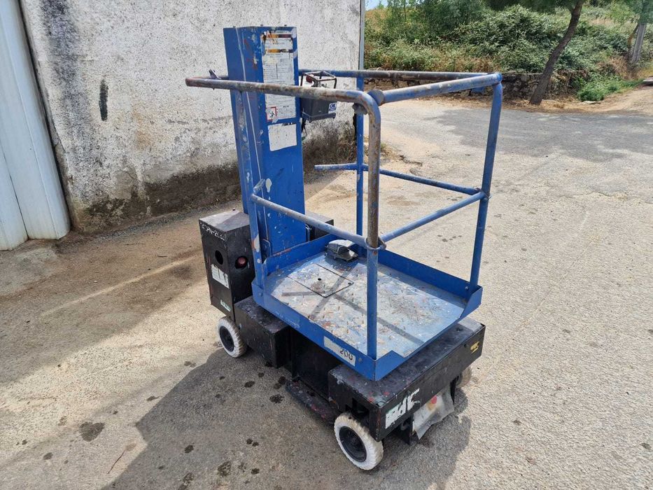 Plataforma elevatória elétrica de lagartas ou rodas - Fabrico Japonês