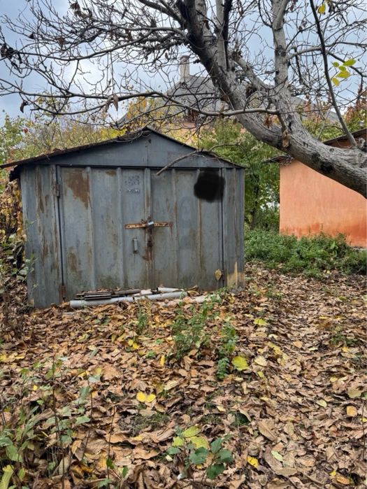 гараж по вулиці киівській