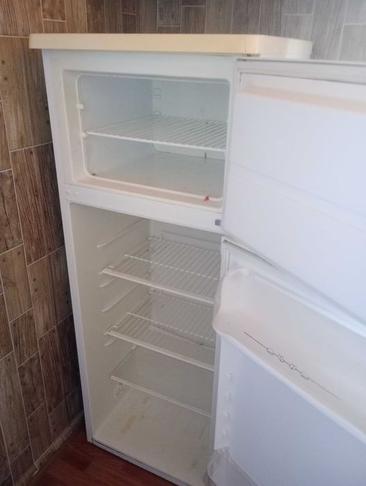 Холодильник zanusi