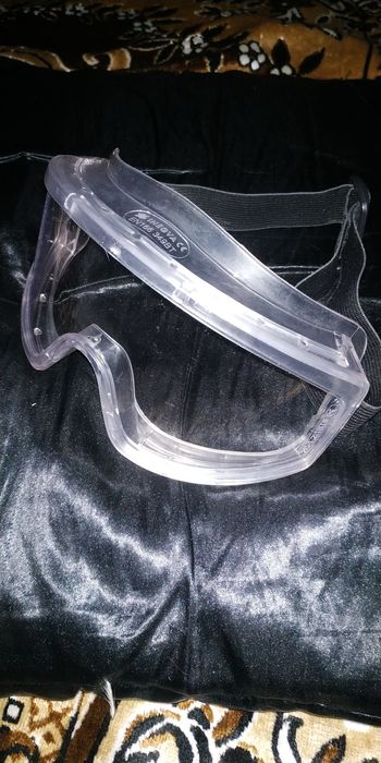 Продам защитные очки