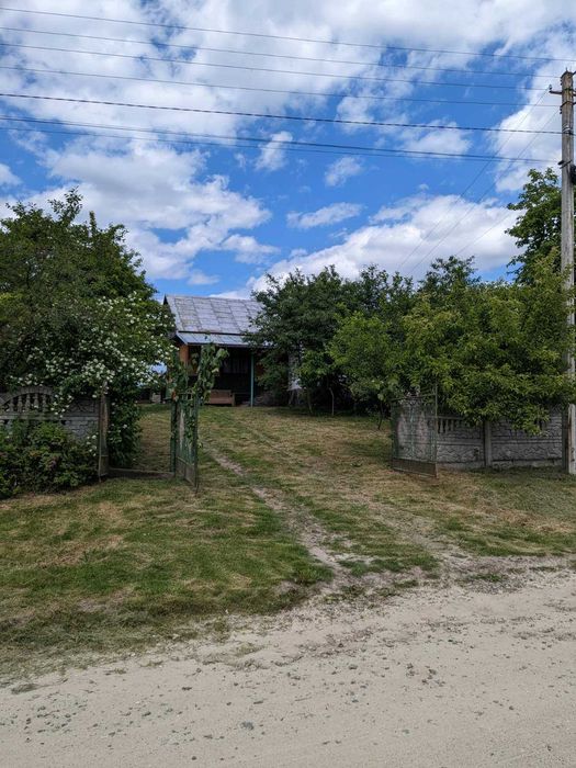 Продається добротна оселя в селищі Смолин. Львівської обл.