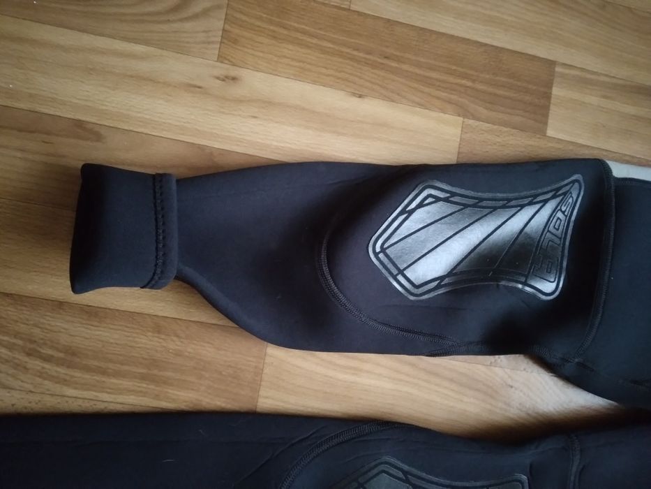 Продам гідрокостюм