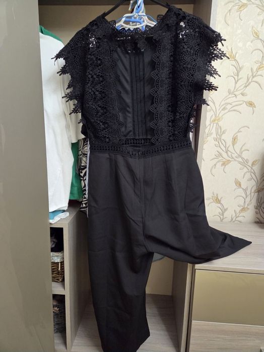 Продам жіночий одяг (комбєз, черн.кофточка)