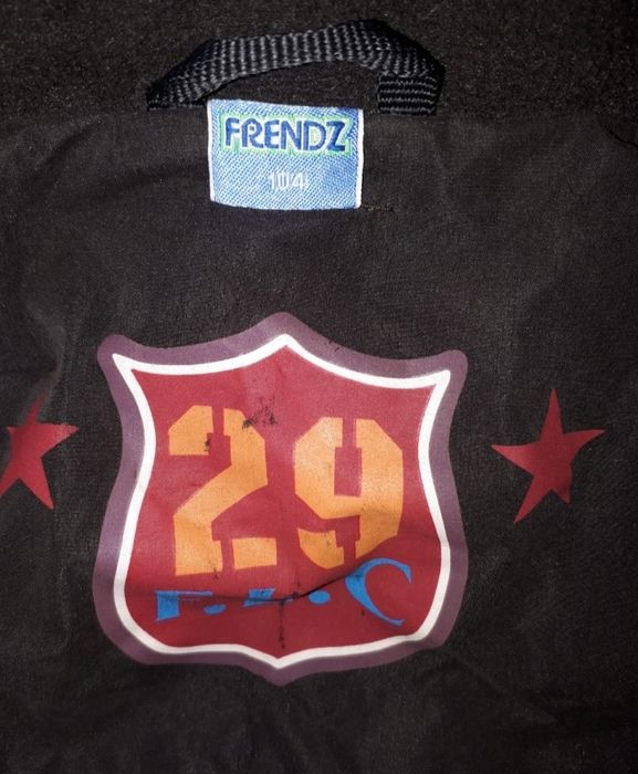 Недорого куртка зимняя на ребенка. Германия.