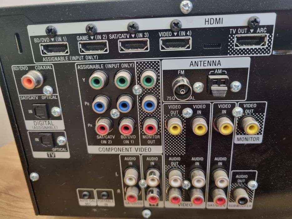 Amplituner Sony STR-DH520