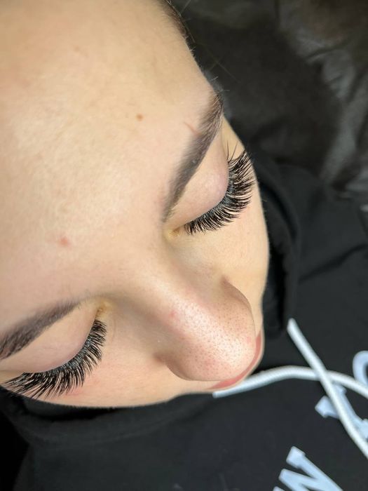 Нарощування вій в П.Борщагівці